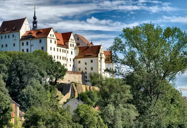 Blick über die Dächer auf Schloss Colditz