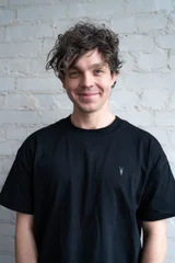 Porträtfoto von Felix Kellaway, Gründer und CEO