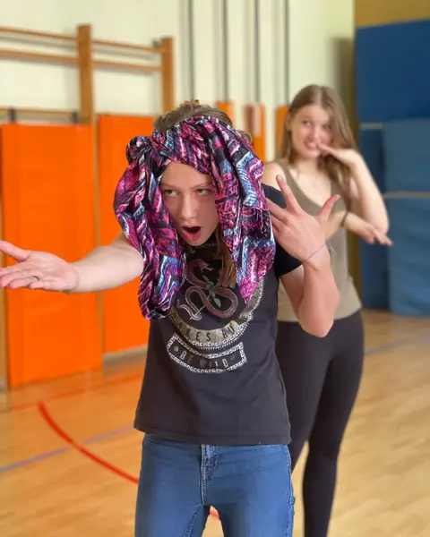 Impro-Workshop – in Sekunden in eine neue Rolle schlüpfen