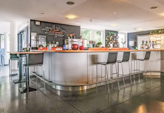 Kitchen Bar der Jugendherberge