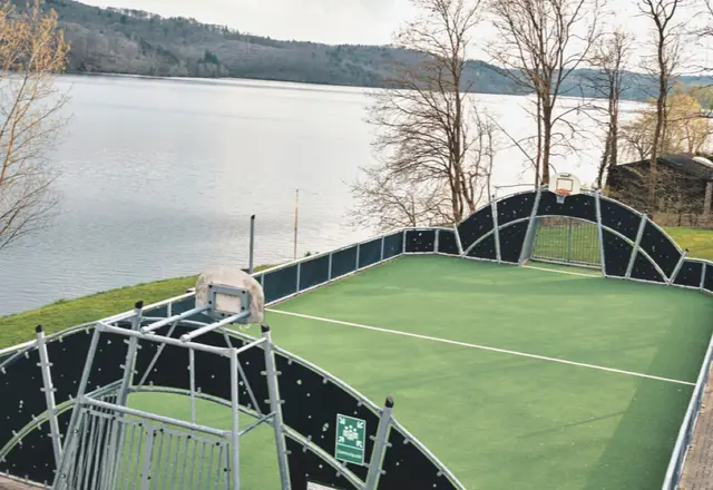 Soccer-Court direkt am See