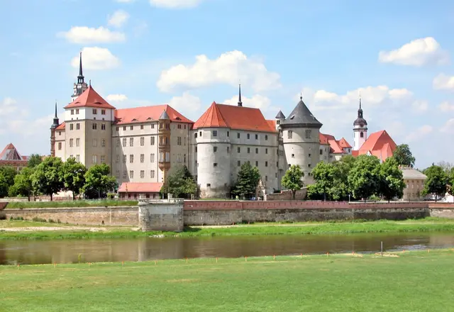 Blick über die Elbe auf die Altstadt von Torgau