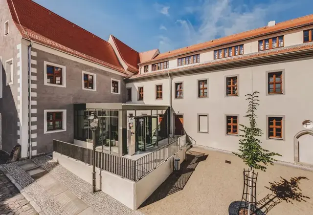 Eingang der DJH Jugendherberge Torgau